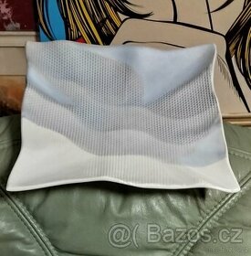 Starší keramická mísa Goebel 30x30 cm.