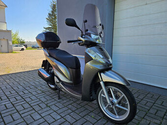 Honda SH 300 ABS
