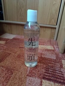 Šampon na umělé vlasy - 1