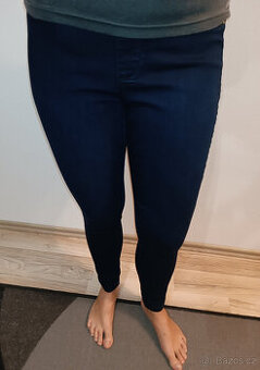 Dámské jegginy Dorothy Perkins - vel. M