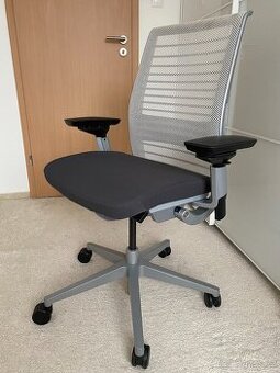 Kancelářská židle Steelcase Think PC 17 300,-