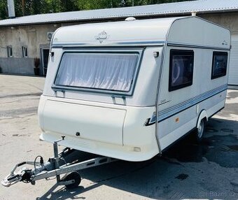 OBYTNÝ KARAVAN HOBBY 450