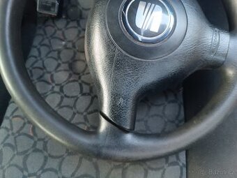 Tříramenný volant golf 4,bora