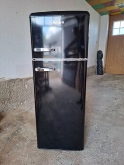 Retro lednice Amica