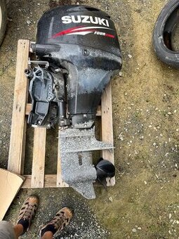 Prodám závěsný lodní motor Suzuki 60 HP