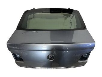 Páté dveře šedá metalíza LF8L Škoda Superb 2 sedan r.v. 2009