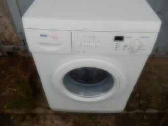 Automatická pračka Bosch 4,5kg, funkční, 6 měsíců záruka
