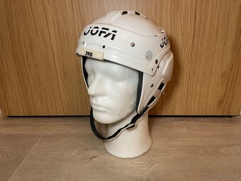 Retro hokejové helmy Jofa