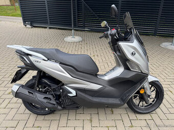 Voge SR1 125i GT - šedý