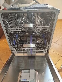 Vestavná myčka beko