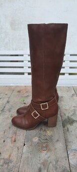 Dámské kozačky Baťa, vel. 37, jako nové