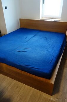 POSTEL MANŽELSKÁ DVOJLŮŽKO + 2x MATRACE 2x ROŠT