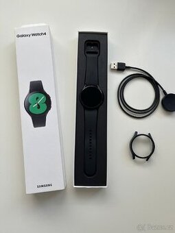 Chytré hodinky Samsung Galaxy Watch4 40mm - černé