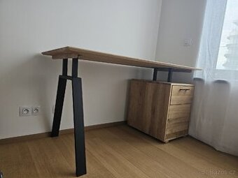 Psací stůl nový