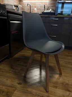 Skandinávské židle