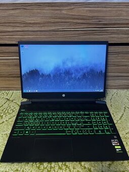 HP Pavilion Gaming 15 – herní notebook, 32GB RAM, GTX 1050
