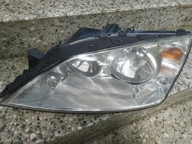 Ford Mondeo levé světlo