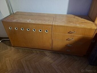 Skříňka se šuplíky – ZA ODVOZ