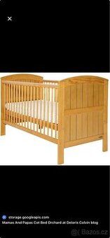 Masivní postýlka Mamas&Papas