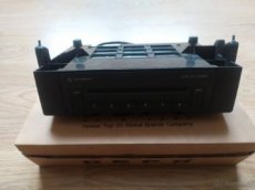 Měnič CD VW Passat B6 3C