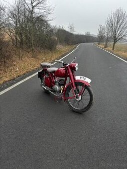 Prodám ČZ 150c s platnými doklady a stk. V původním stavu.