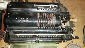 Historický kalkulátor Triumphator