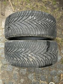 Zimní pneu 2x225/40 R18 Kleber