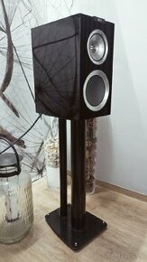 KEF R300