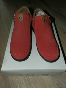 Kotníkové kožené boty vel.36 - červené