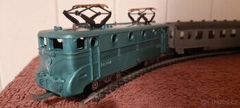 MECHANICKÉ VLÁČKY SET V ORIGINÁL KRABICI