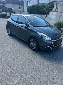 Peugeot 208 ALLURE 1,2 benzin 81 Kw