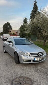 Mercedes Benz E220 CDI