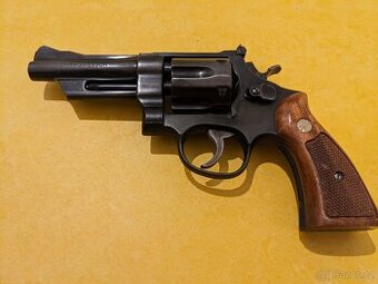 Revolver, zbraň - S&W 28-2, 4 pal., .357mag