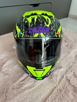 Lazer helma