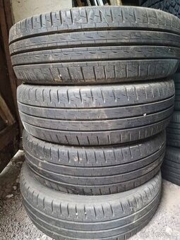 PIRELLI 215/75 r16 C