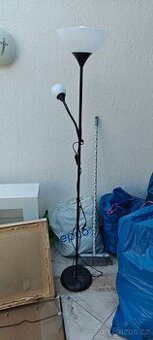 Stojací lampa