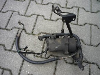 Honda XL1000V Varadero benzinové čerpadlo