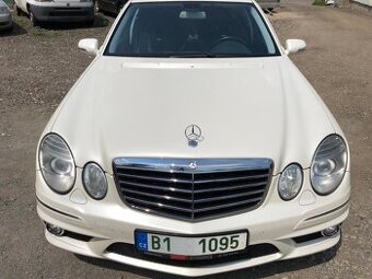 Mercedes Benz E63 AMG 6.3 - 1