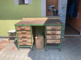 Dílenský stůl - ponk.