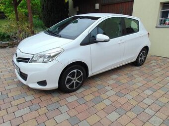 Toyota Yaris 1.0i 51kW, po servisu, nová STK