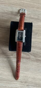 Dámské hodinky Timex Carriage