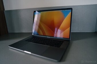 MacBook Pro 15" 2017, i7, 16gb RAM, 512gb SSD