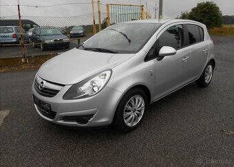 Opel Corsa 1,4 64 kW KLIMA Serviska benzín