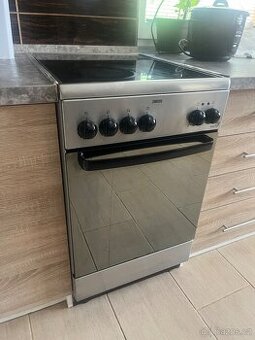 Prodám eletrický sporák zanussi