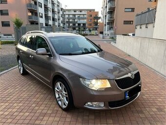 Prodám ŠKODA SUPERB COMBI 2.0 TDI, 125KW, DSG.