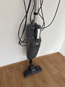 Tyčový vysavač Miele Swing H1 Ecoline - 1