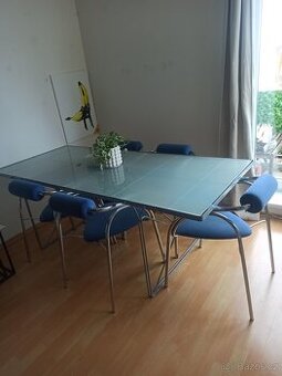 Jídelní stůl ikea