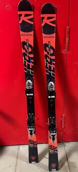 Prodám juniorské lyže - Rossignol Hero-Racing 140