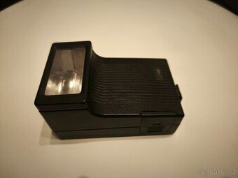 Bateriový fotoblesk Mechanika Praha