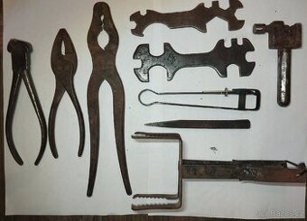 Různé kovové věci